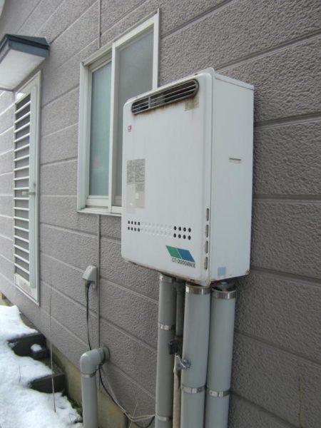 新潟市南区 ノーリツ20号ガス給湯器への交換事例